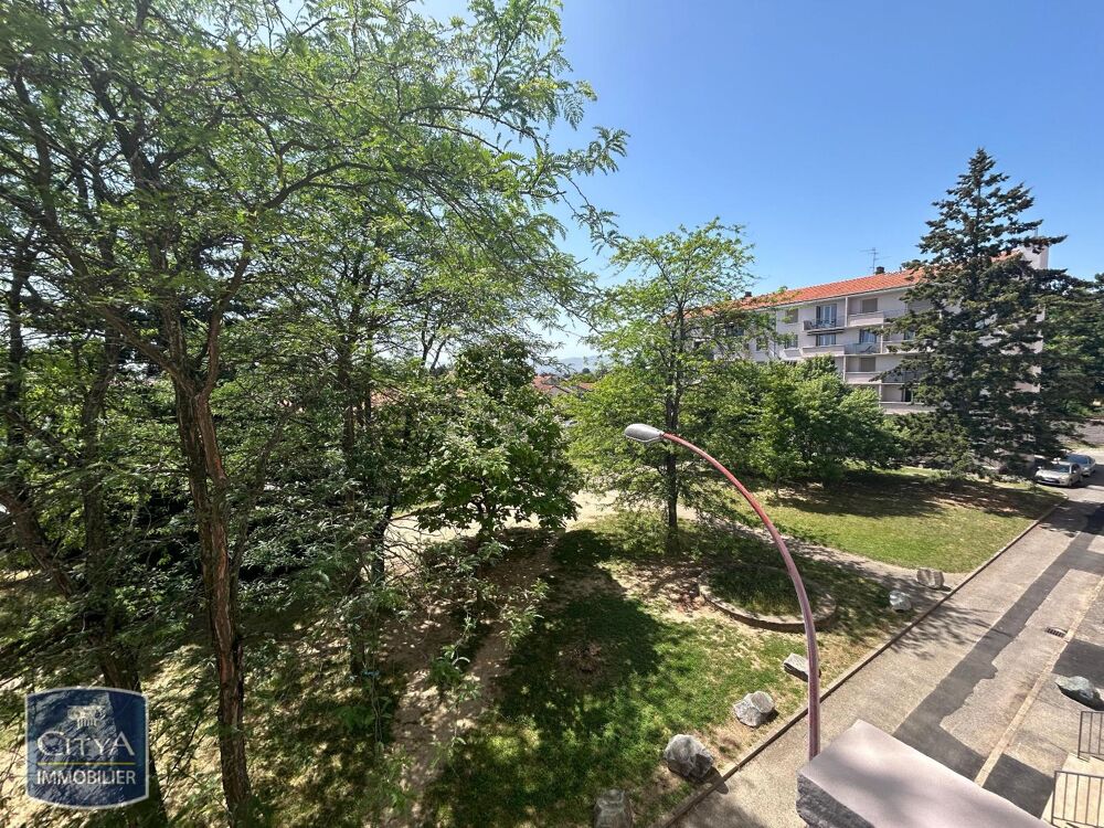 À LOUER ! Découvrez cet appartement T4 idéalement situé ....