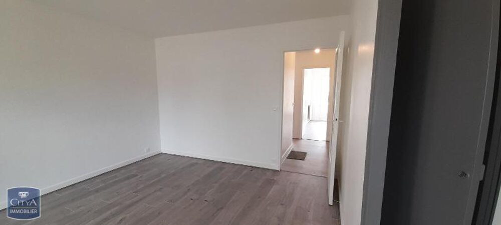 LA BAULE hyper centre venez découvrir cet appartement de....