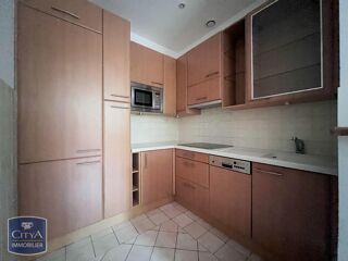 location Appartement - 2 pièce(s) - 47 m² Versailles (78000)