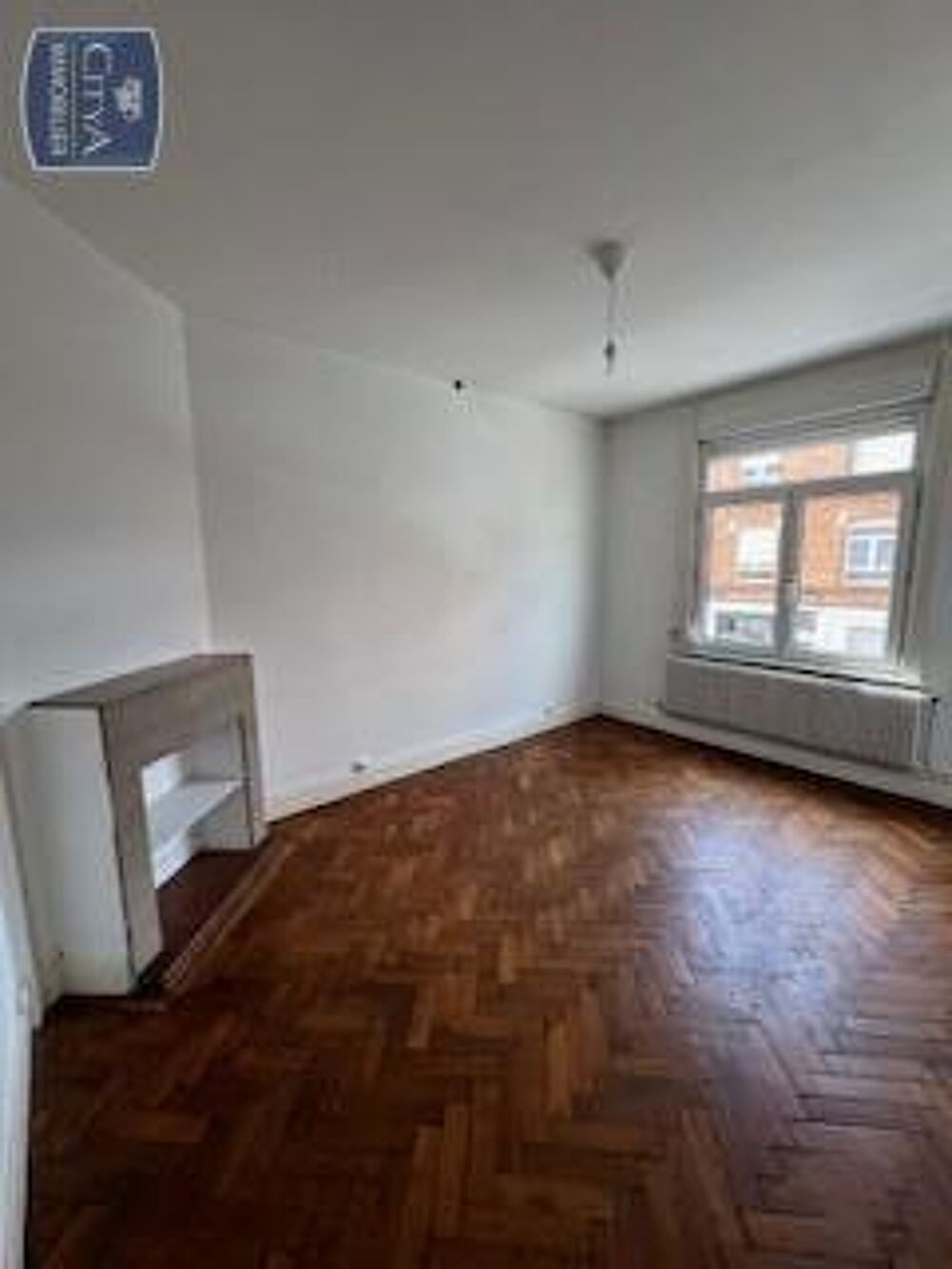 À LOUER - APPARTEMENT T2 À LILLE Situé à Lille Moulins, ....