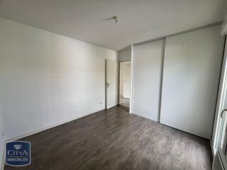 Appartement à louer 3 pièces 63 m²