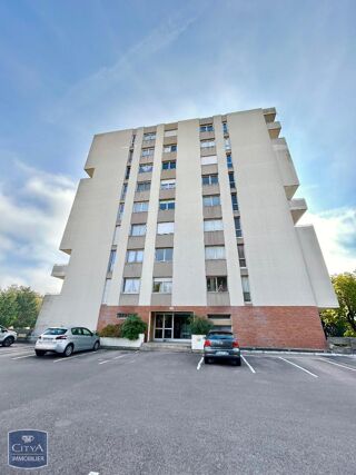  Appartement à louer 1 pièce 40 m²