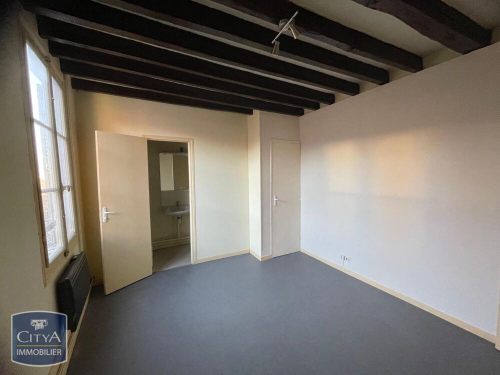 Cathédrale - À LOUER : Appartement T2 situé dans le quar....