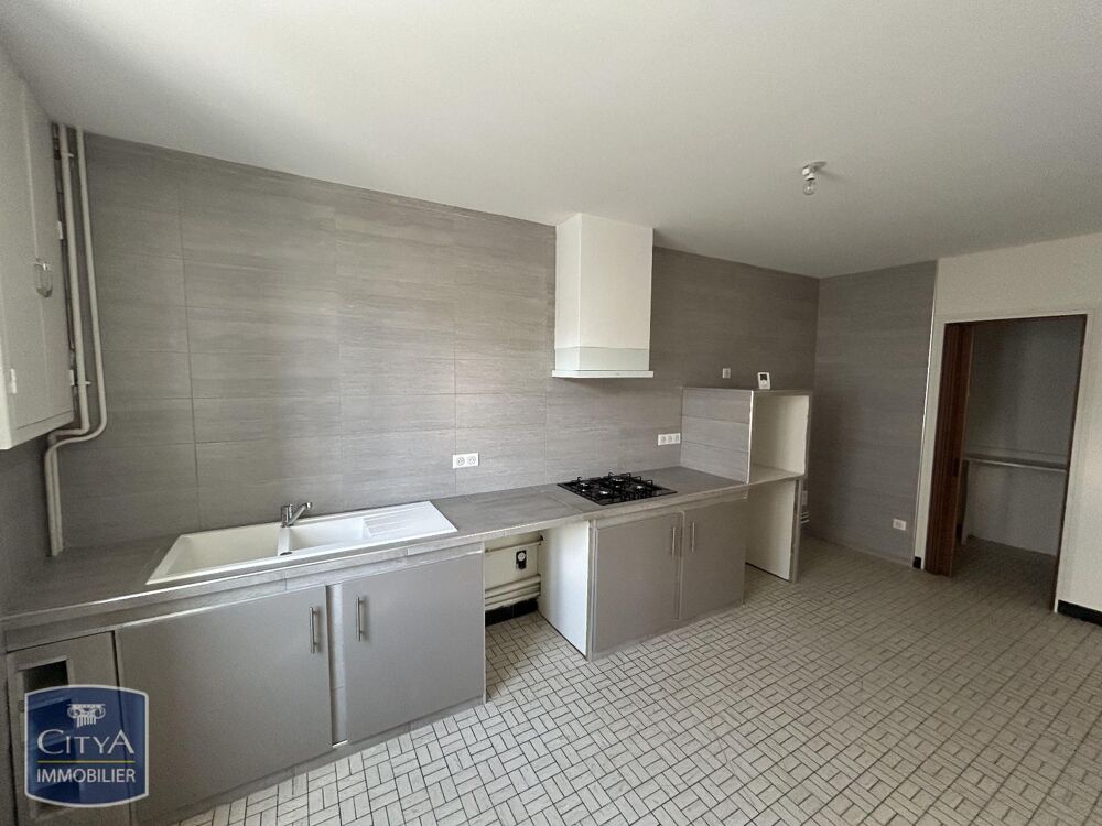 À LOUER : Appartement T5 en duplex situé à Veyre-Monton,....