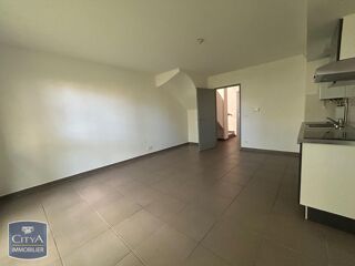  Appartement à louer 3 pièces 57 m²