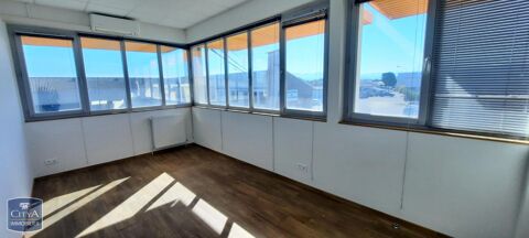 À LOUER : Local professionnel idéalement situé pour v... 300 09100 Pamiers