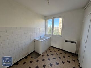  Appartement à louer 3 pièces 58 m²