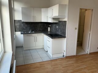  Appartement à louer 2 pièces 33 m²