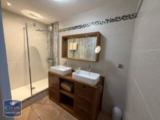  Appartement à louer 3 pièces 70 m²
