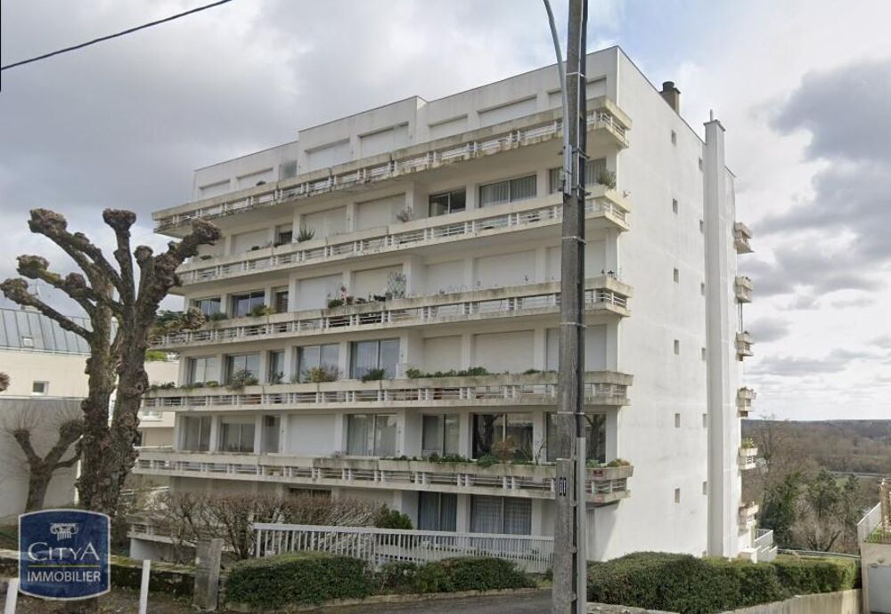 Administratif - À LOUER : Studio situé dans le quartier ....