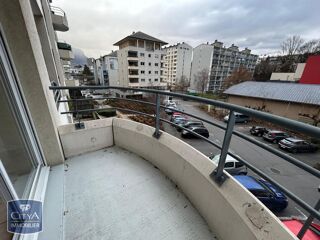  Appartement à louer 2 pièces 31 m²