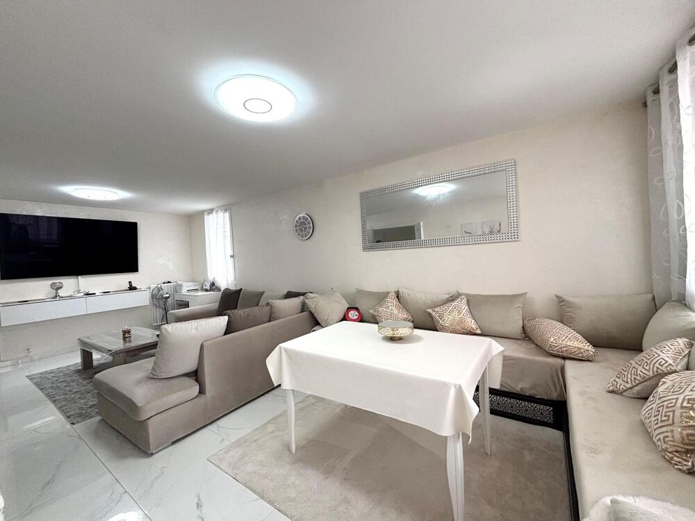 À LOUER : Appartement entièrement rénové T5 situé à Gran....