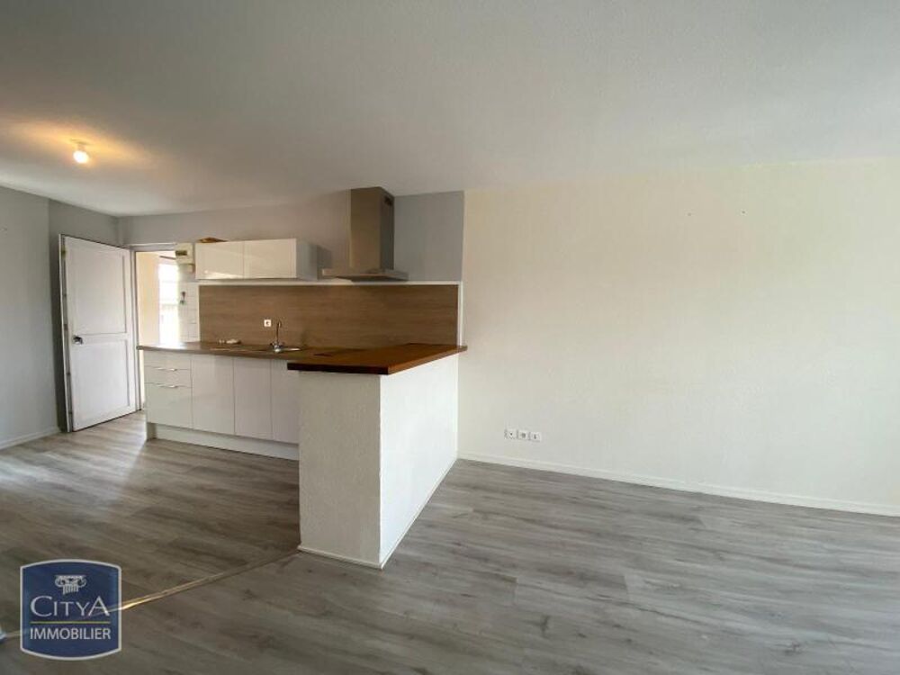 location Appartement - 1 pièce(s) - 38 m² Crêches-sur-Saône (71680)