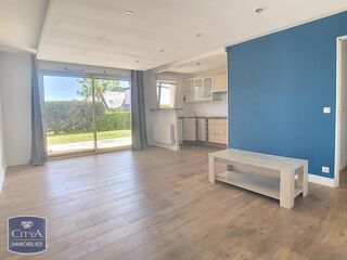  Appartement à louer 3 pièces 61 m²