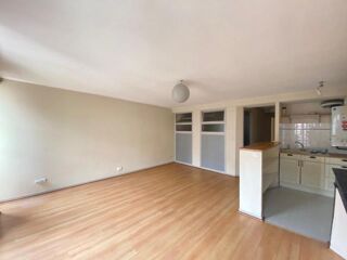  Appartement à louer 3 pièces 58 m²