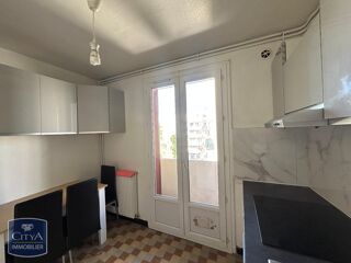  Appartement à louer 4 pièces 95 m²