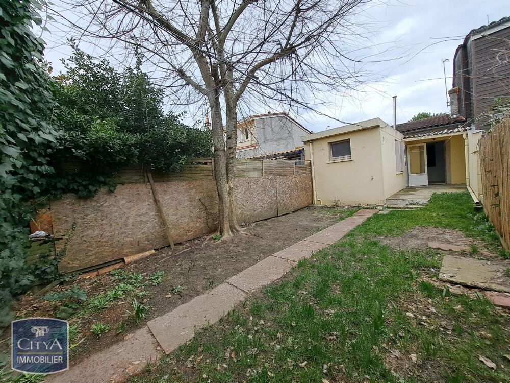 À LOUER : MAISON T3 NON MEUBLEE AVEC TERRASSE + JARDIN E....