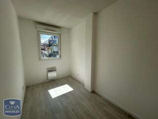  Appartement à louer 2 pièces 55 m²