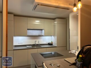  Appartement à louer 3 pièces 71 m²