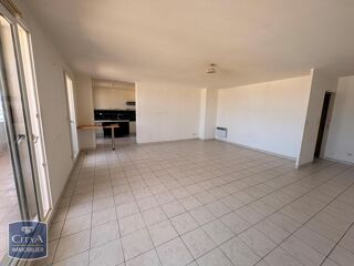  Appartement à louer 3 pièces 84 m²