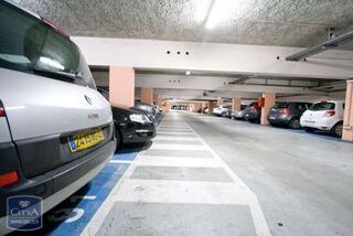  Parking / Garage à louer  Mont de marsan