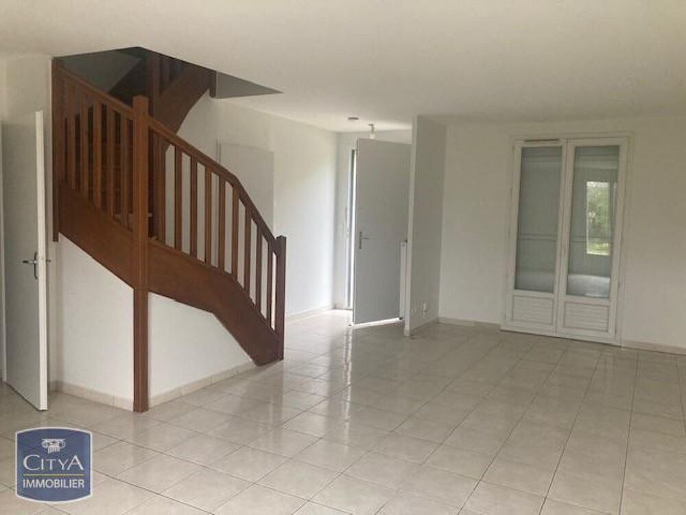 À LOUER : Maison T5 à Buxerolles Découvrez cette spacieu....