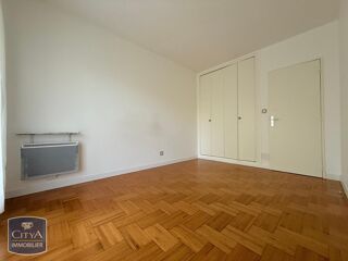  Appartement à louer 3 pièces 79 m²