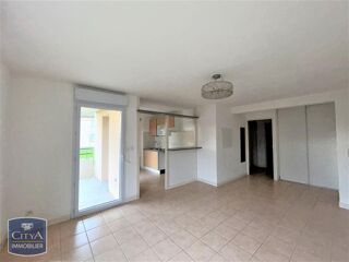  Appartement à louer 3 pièces 55 m²