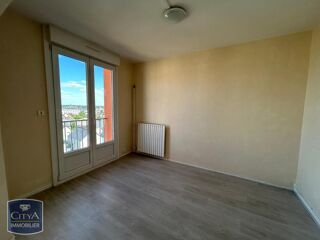  Appartement à louer 3 pièces 68 m²
