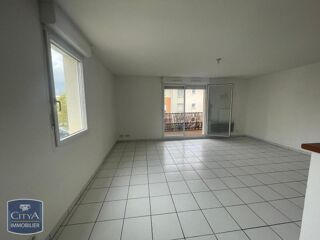  Appartement à louer 3 pièces 65 m²