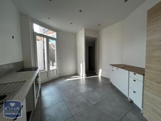  Appartement à louer 4 pièces 90 m²