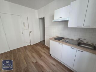  Appartement à louer 2 pièces 32 m²