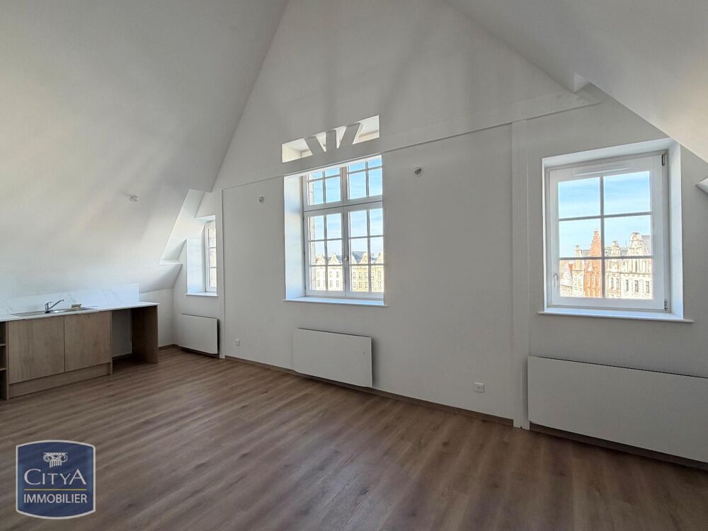 À LOUER Découvrez cet élégant appartement rénové de type....