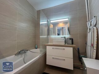  Appartement à louer 3 pièces 56 m²