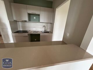 Appartement à louer 2 pièces 67 m²