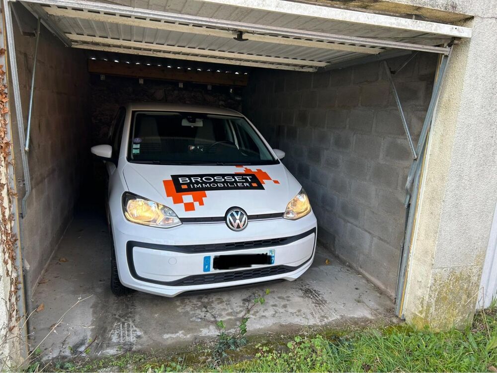 location Parking / Garage Tours (37000)