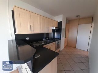  Appartement à louer 3 pièces 72 m²