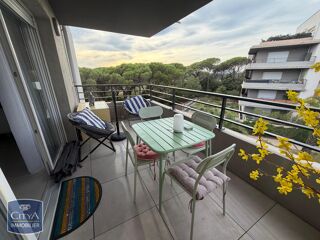  Appartement à louer 3 pièces 57 m² Frejus