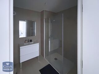  Appartement à louer 2 pièces 43 m²