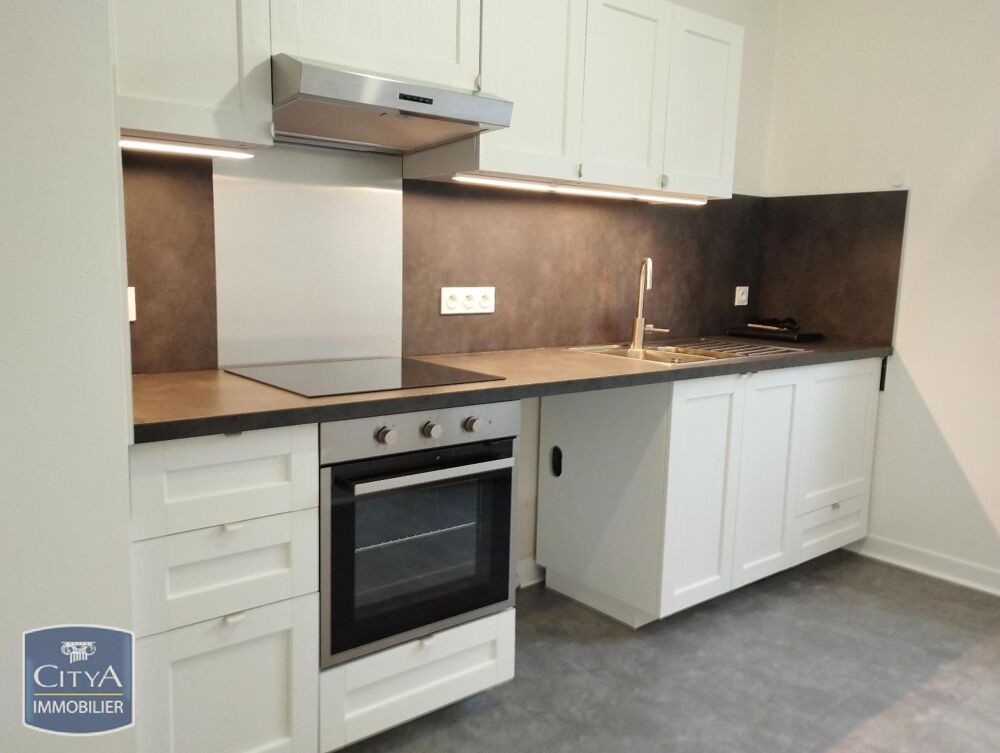 location Maison - 6 pièce(s) - 140 m² Saint-Gervais-la-Forêt (41350)