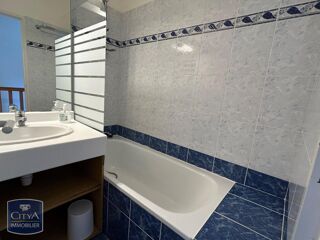  Appartement à louer 3 pièces 45 m²