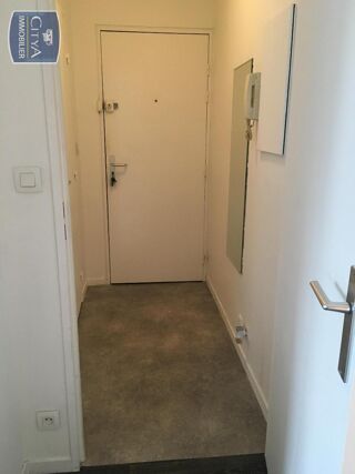  Appartement à louer 1 pièce 31 m²