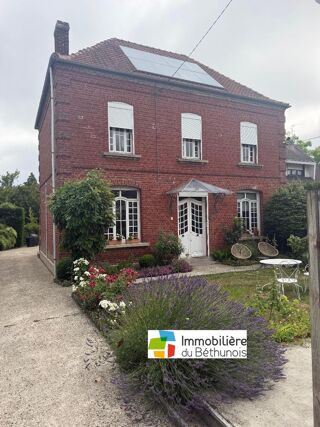  Propriété/château à vendre 12 pièces 220 m²