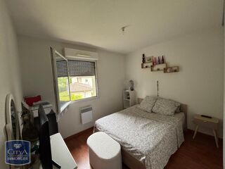  Appartement à louer 3 pièces 65 m²