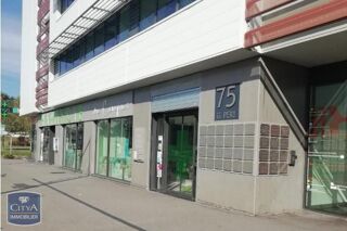  Parking / Garage à louer 