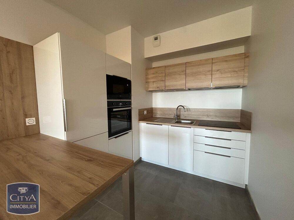 location Appartement - 3 pièce(s) - 79 m² Angers (49000)