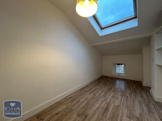  Appartement à louer 2 pièces 33 m²