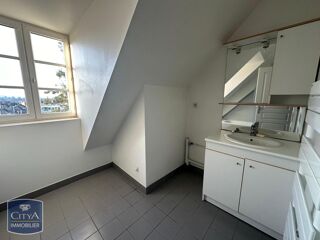  Appartement à louer 2 pièces 56 m²