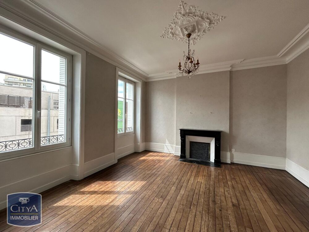 À LOUER : Découvrez ce charmant appartement rénové de ty....