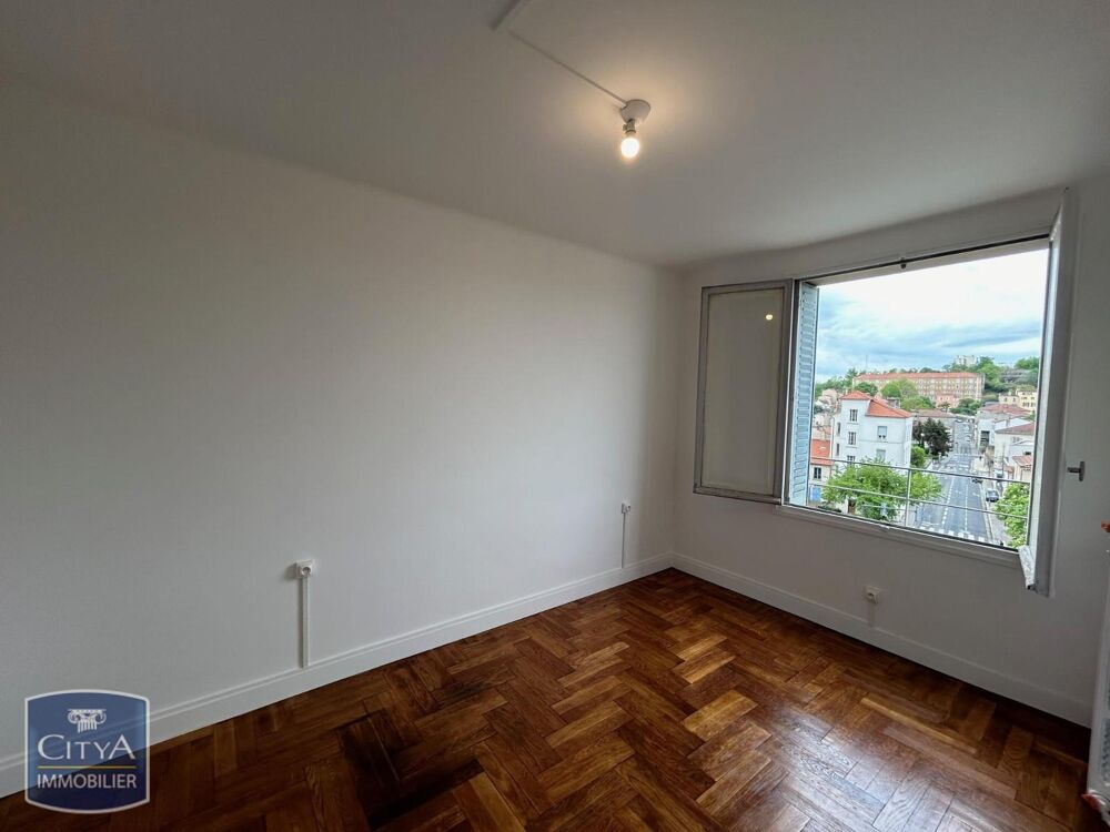 A LOUER // 13 PLACE DE TRION // T2 de 38.62m² Cet appart....